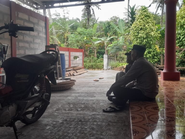 Optimalkan Peran Bhabinkamtibmas, Polsek Rajadesa Koorkom ke Masyarakat di Cikamuning