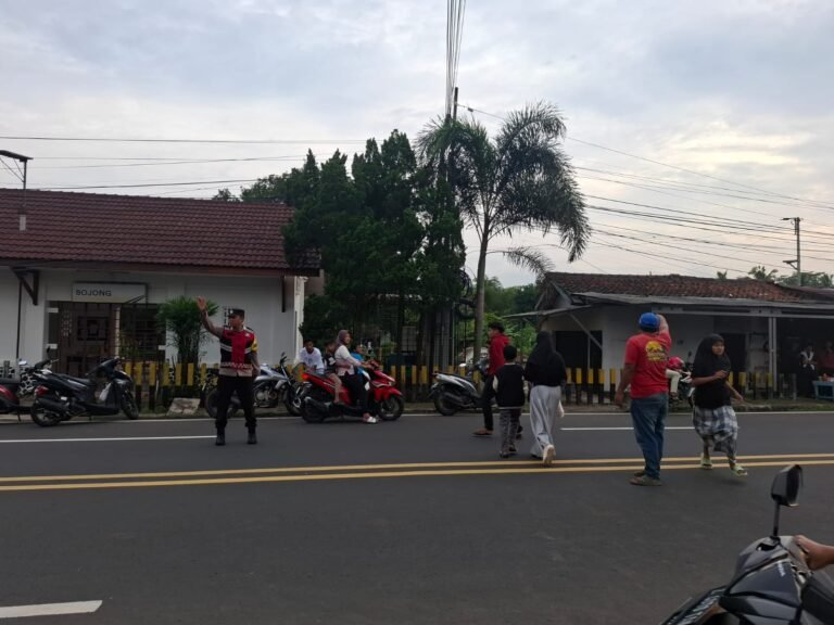 Cipkon di Bulan Ramadan, Polres Ciamis Patroli Jelang Sahur di Area Publik dan Jalanan Pusat Kota