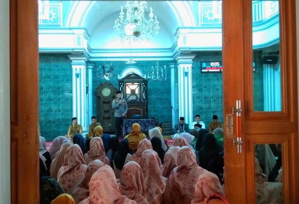 Polsek Panjalu Amankan dan Dukung Safari Ramadhan Tingkat Kecamatan, Perkuat Sinergi dan Ukhuwah Islamiyah