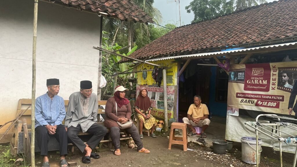 Bupati Ciamis Berikan Bantuan Rumah Layak Huni Untuk Dua Warga di Kecamatan Lakbok
