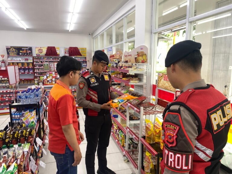 Sat Samapta Polres Ciamis Laksanakan Patroli Harga Sembako, Pastikan Ketersediaan Aman dan Cegah Penimbunan
