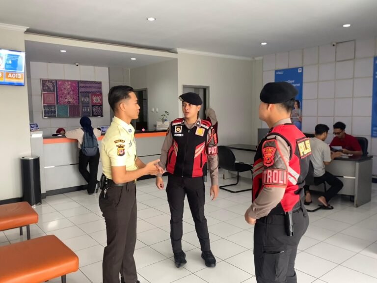 Sat Samapta Polres Ciamis Gelar Patroli Dialogis di Objek Vital, Perkuat Rasa Aman Masyarakat