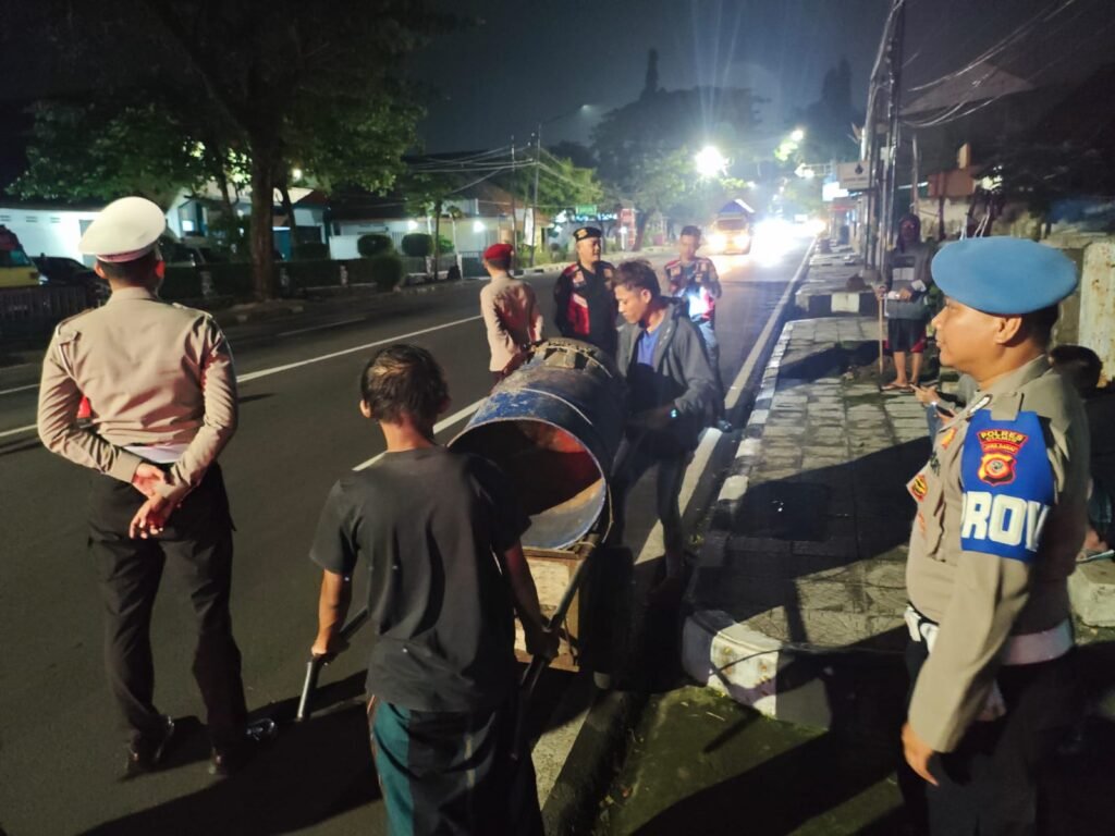 Cipkon di Bulan Ramadan, Polres Ciamis Patroli Jelang Sahur di Area Publik dan Jalanan Pusat Kota