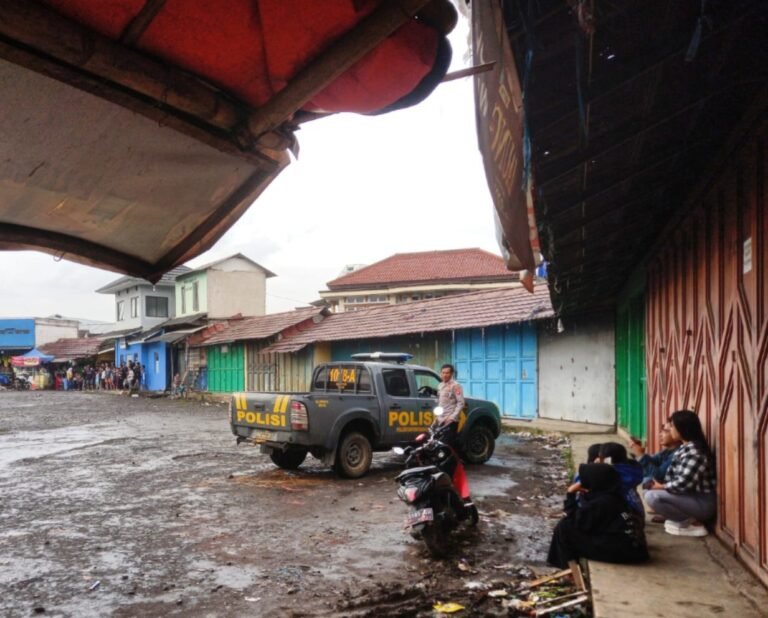 Respons Cepat Aduan Warga, Polsek Bayongbong Tertibkan Atraksi Motor Standing dan Knalpot Bising