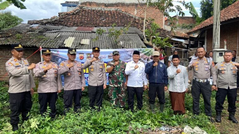 Polres Garut Wujudkan Kepedulian, Bedah Rumah Lansia di Karangpawitan