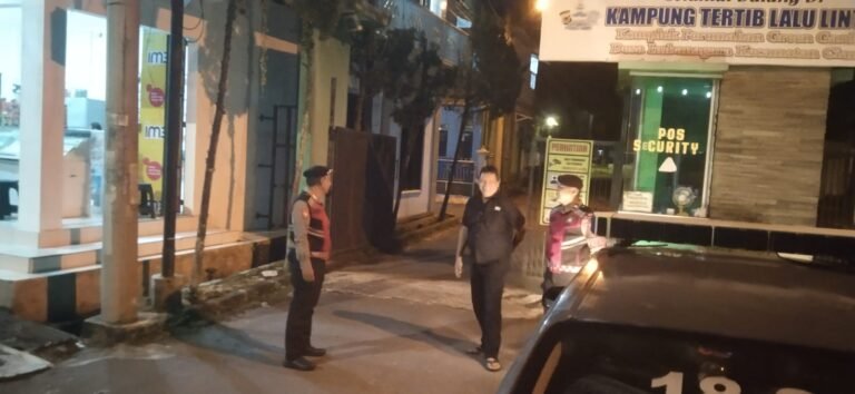 Patroli Dialogis Dini Hari di Perum Green Garden, Polres Ciamis Perkuat Pencegahan Kejahatan dan Jamin Rasa Aman Warga