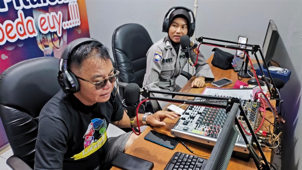 Polres Ciamis Optimalkan Peran Edukasi Publik Melalui Talk Show Radio, Perkuat Imbauan Kamtibmas di Bulan Ramadhan