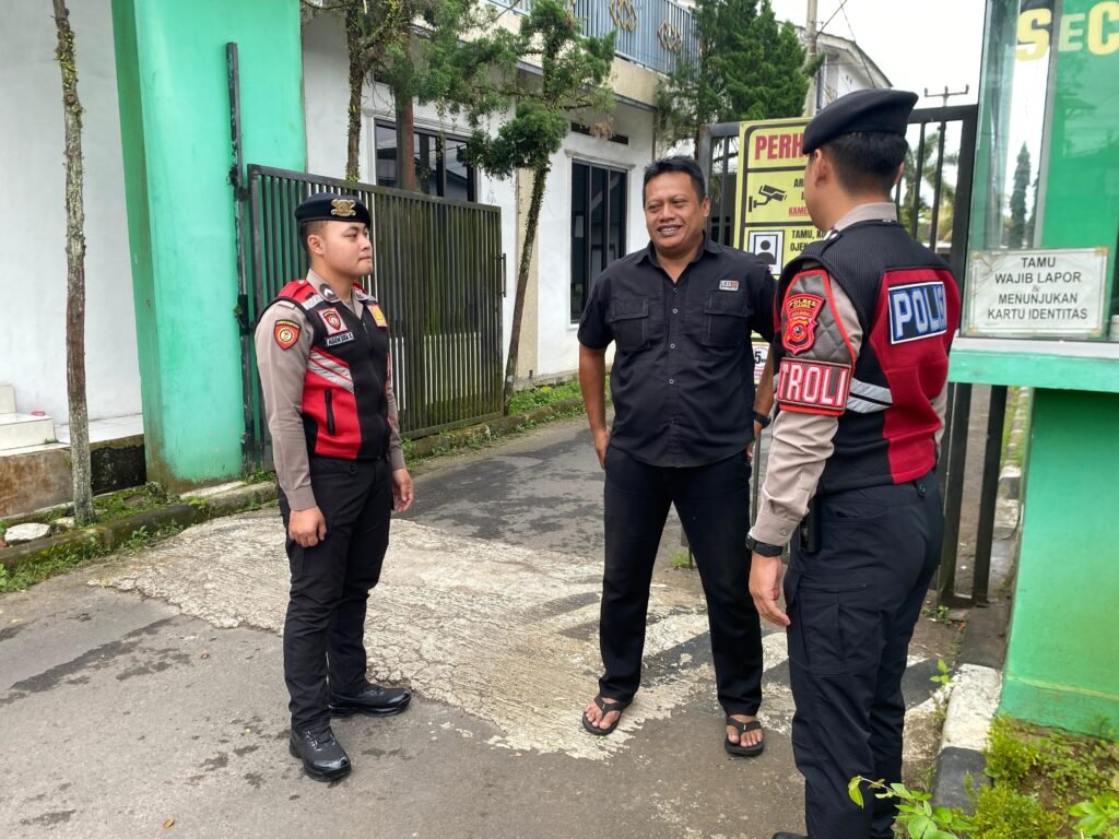 Jaga Harkamtibmas, Sat Samapta Polres Ciamis Patroli Roda 4 ke Perum Green Garden Ciamis