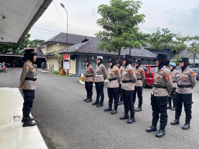 Patroli Ngabuburit Mojang Lodaya Polres Ciamis, Wujud Kehadiran Polwan Jaga Kamtibmas Ramadhan