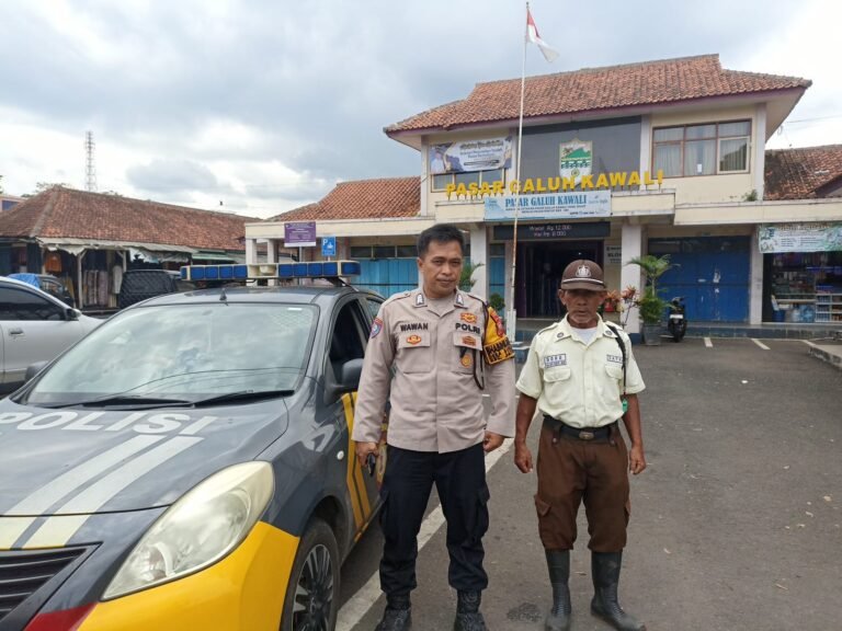 Cipkon di Bulan Ramadan, Polsek Kawali Polres Ciamis Patroli ke Jalan Antisipasi Tindak Kriminalitas