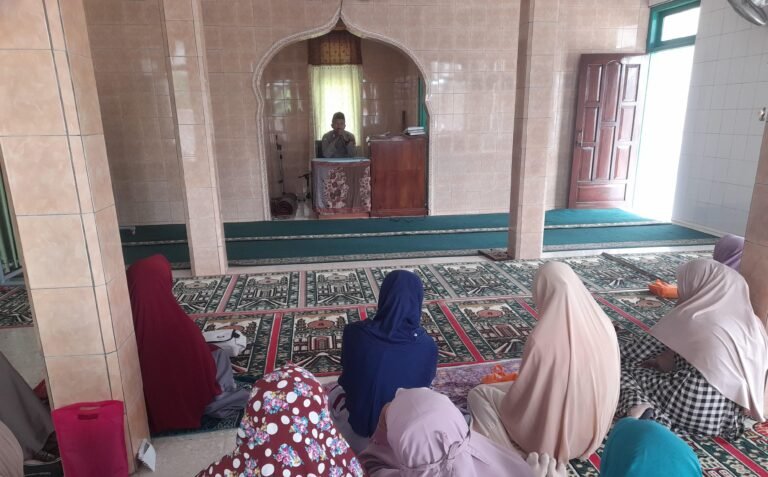 Kanit Binmas Polsek Rajadesa Gelar Binluh Pengajian, Perkuat Kesadaran Kamtibmas di Tengah Masyarakat