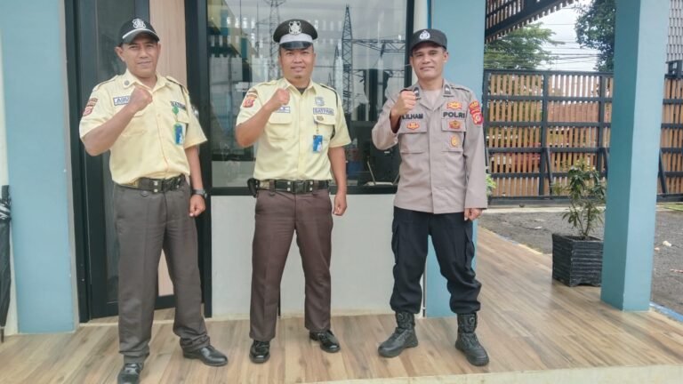 Polsek Ciamis Koordinasi Bersama Satpam Gardu PLN Ciamis Antisipasi Gangguan Kamtibmas