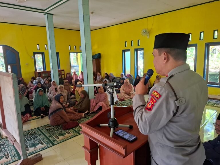 Safari Ramadan 1447 H, Polsek Cimaragas Ikuti Kegiatan Keagamaan Warga Bunirasa
