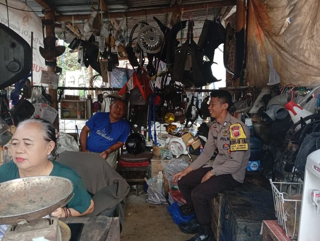 Perkuat Sinergitas, Polsek Cikoneng Polres Ciamis Koorkom ke Masyarakat Jalatrang Desa Cimari