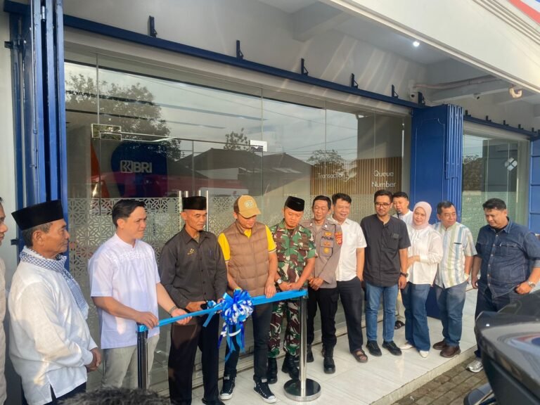 Polsek Kawali Polres Ciamis Hadiri Peresmian Kantor BRI Unit Karang Mukti, Wujud Dukungan Kepolisian terhadap Stabilitas dan Pelayanan Masyarakat