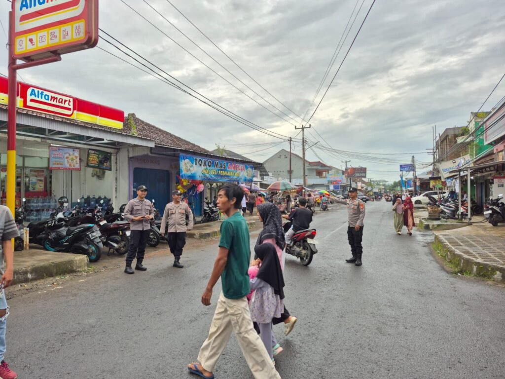 Polsek Pamarican Amankan Aktivitas Ngabuburit Menjelang Berbuka Puasa, Warga Merasa Lebih Aman
