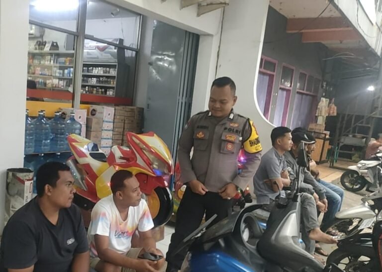 Polsek Panawangan Laksanakan Patroli Ngabuburit untuk Jaga Keamanan dan Kelancaran Lalu Lintas