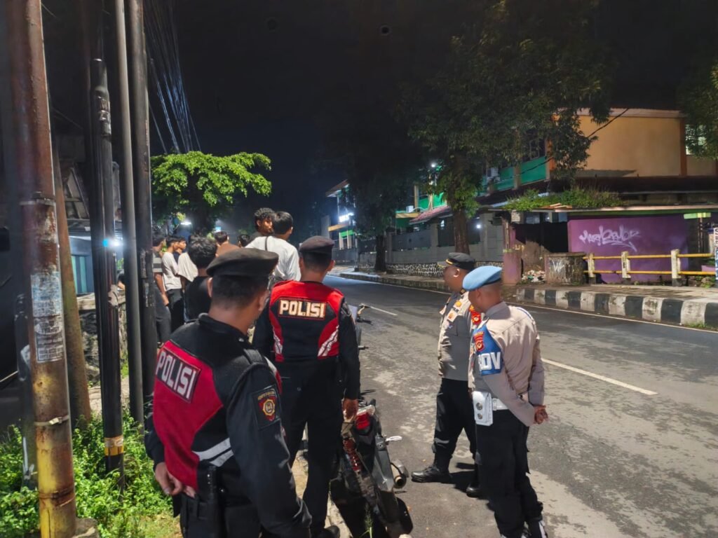 Polres Ciamis Laksanakan Patroli Biru Menjelang Sahur untuk Cegah Kriminalitas Jalanan