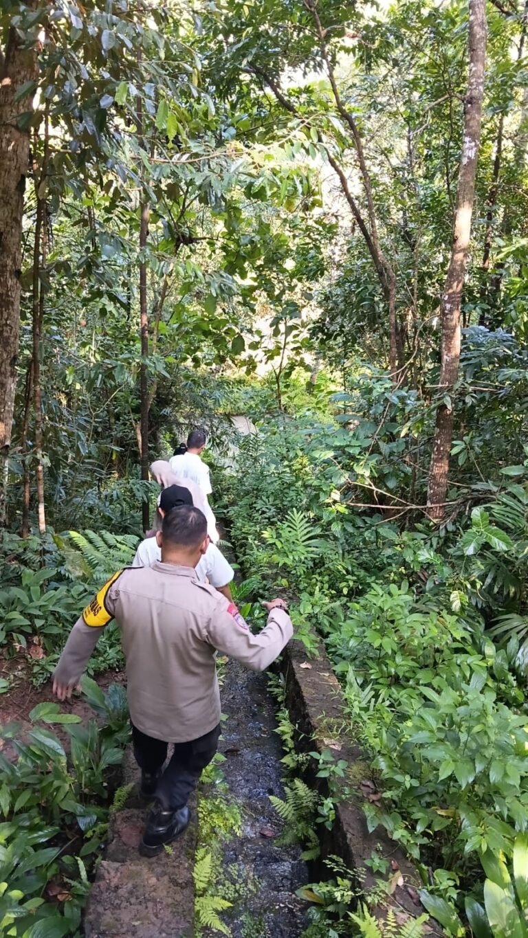 Polsek Ciamis Terus Bantu Mencari Keberadaan Warga Linggaaari Yang Hilang Saat Hujan