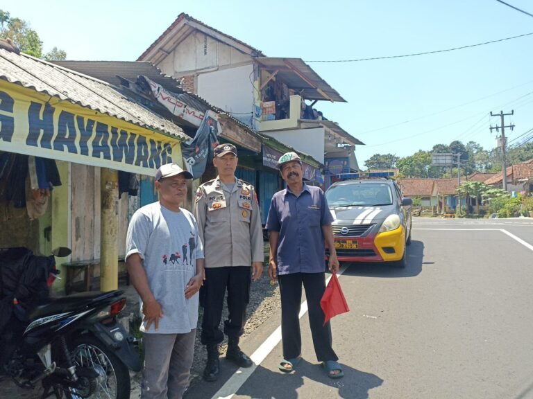 Cipkon Sambut Hari Raya, Polsek Kawali Patroli Dialogis ke Jalan Antisipasi Tindak Kriminalitas