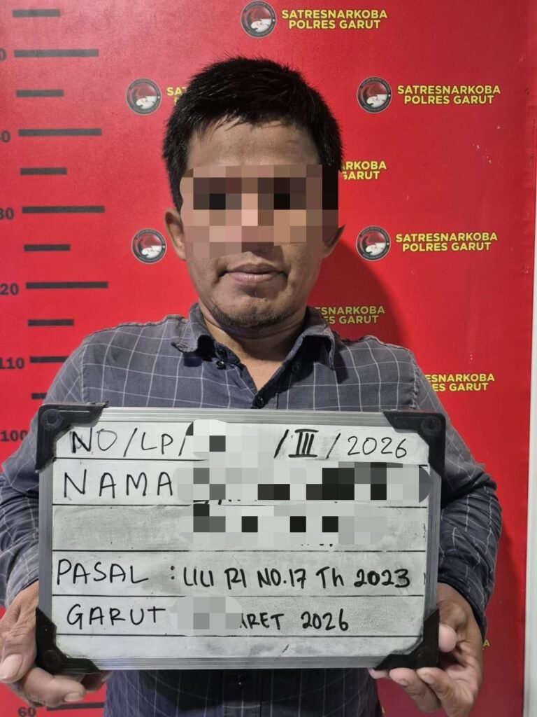 Edarkan Ratusan Pil Terlarang, Pria di Garut Diciduk Satresnarkoba di Pasar Limbangan