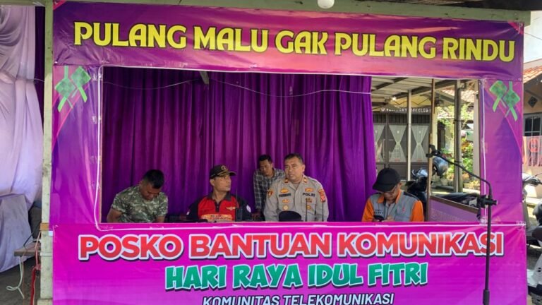 Mudik Lebaran 2026, Polsek Cipaku Siagakan Personel Di Jembatan Baily Cikalelo