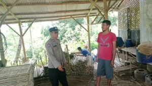 Polsek Ciamis Gencarkan Sambang dan Himbauan Kamtibmas, Perkuat Sinergi dengan Pelaku Usaha Lokal