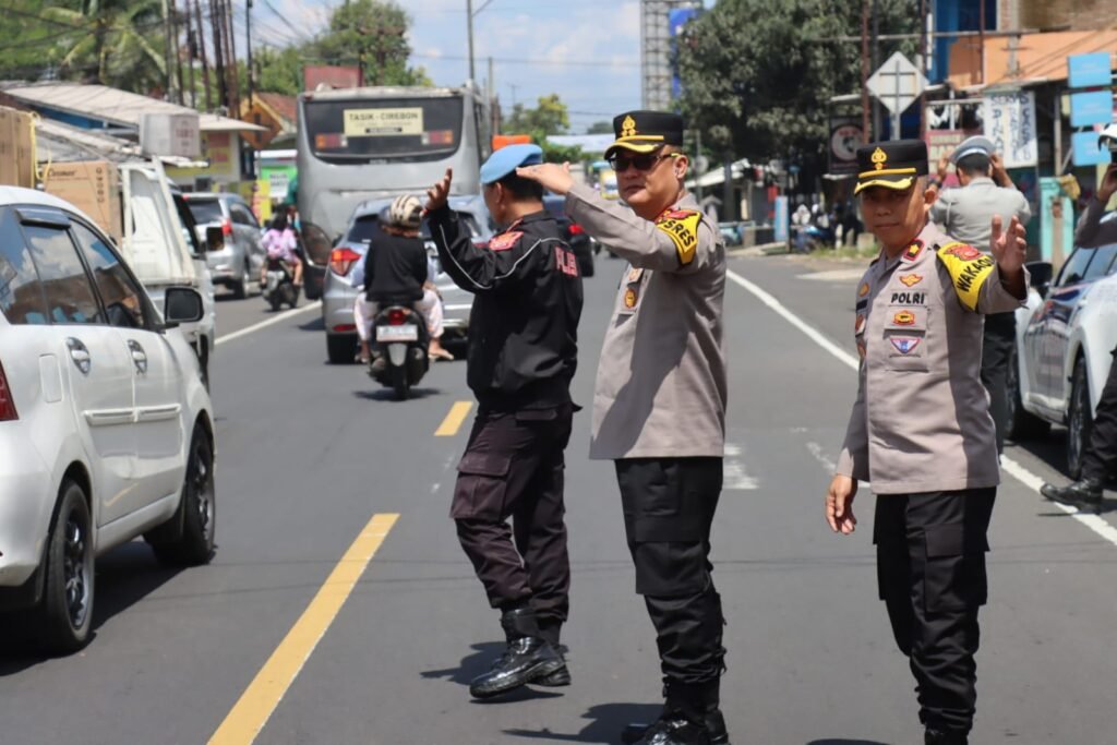 Kapolres Ciamis Lakukan Supervisi dan Pengaturan Lalu Lintas di Pos Pam Sindangkasih, Wujudkan Mudik Aman dan Nyaman