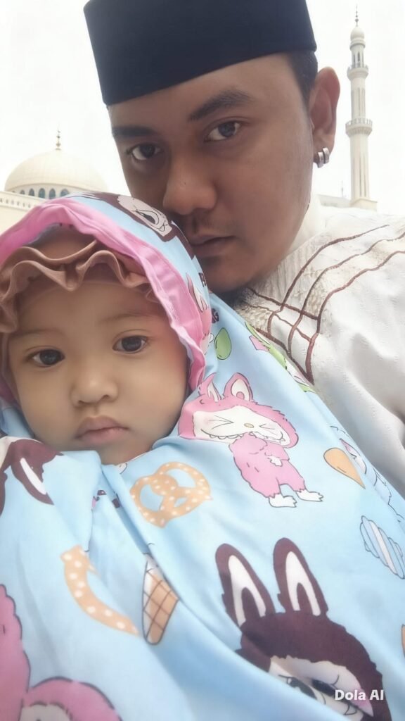 Pimpinan Redaksi Media Jejak-Kriminal Ryan Pratama SH Laksanakan Salat Id di Masjid Jami Al-Hikmah