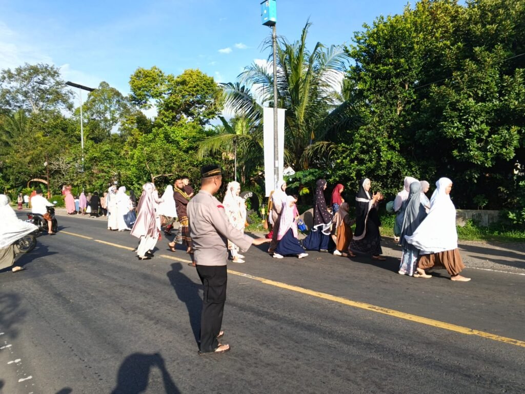 Polsek Cijeungjing Amankan Shalat Idul Fitri 1447 H, Pastikan Ibadah Berlangsung Aman dan Kondusif di Karangkamulyan