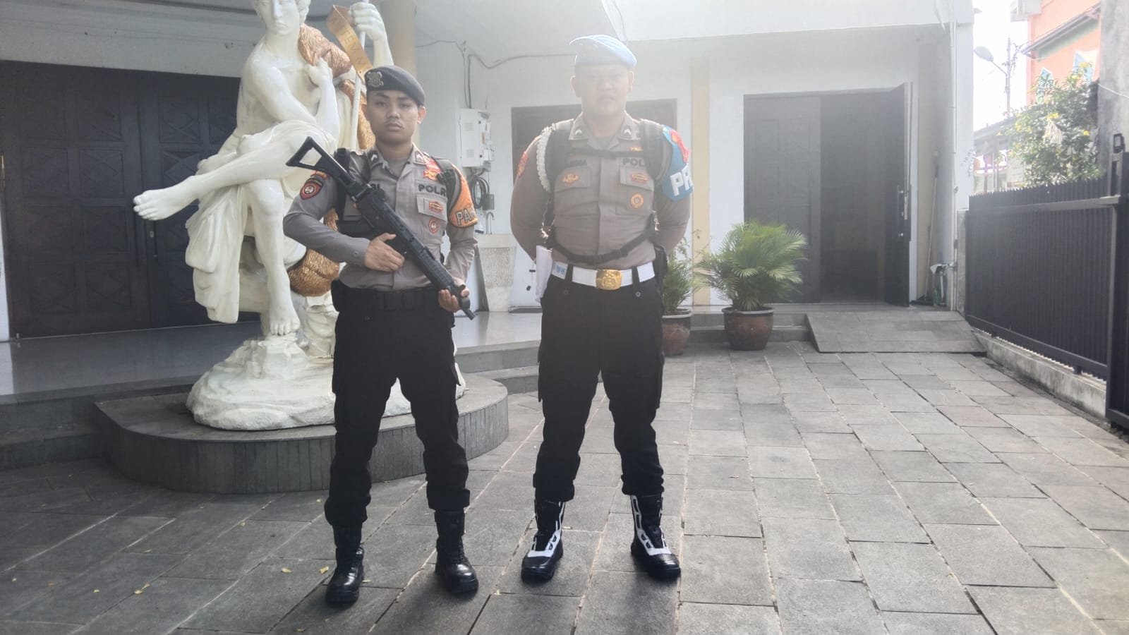 Polsek Ciamis Laksanakan Pengamanan Gereja, Wujud Toleransi dan Jamin Keamanan Ibadah Umat