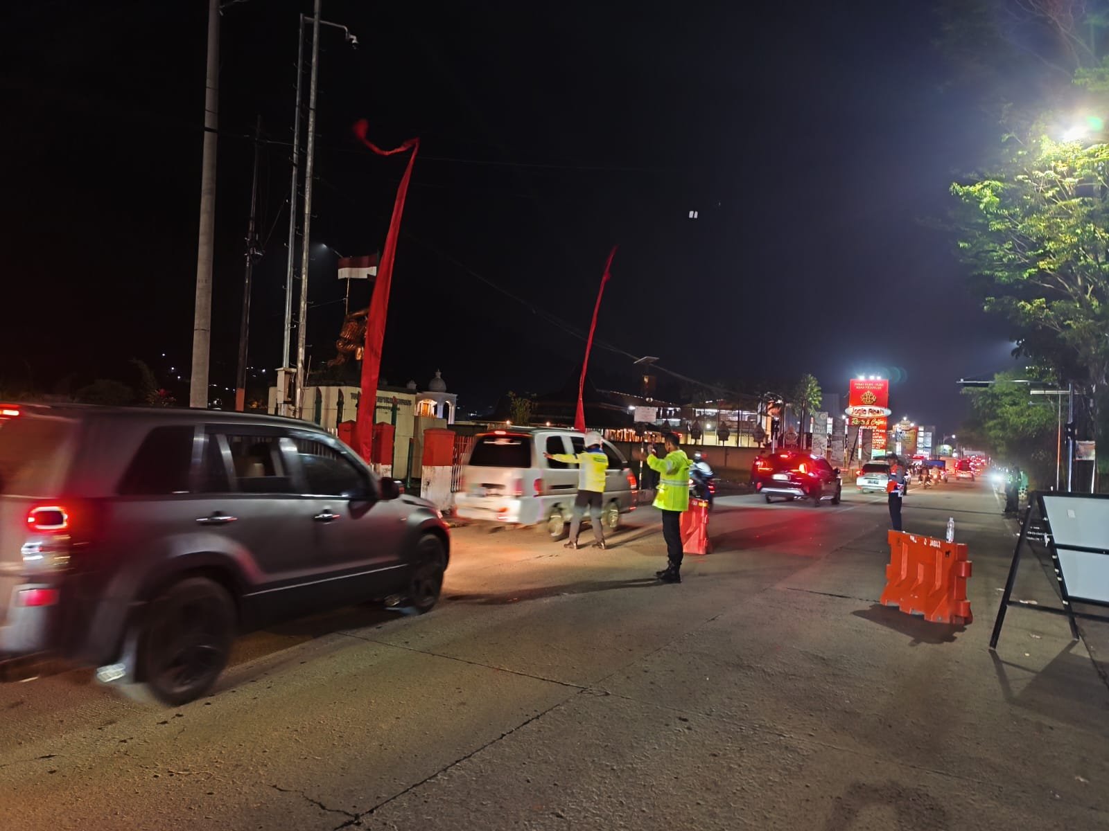Rekayasa One Way Polres Garut Sukses Urai Kepadatan, Puluhan Ribu Kendaraan Melintas Aman