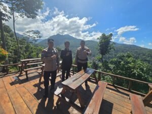 Libur Hari Raya Idul Fitri, Pospam Cihaurbeuti Pantau Aktivitas di Area Wisata Bukit Sampalan Asri