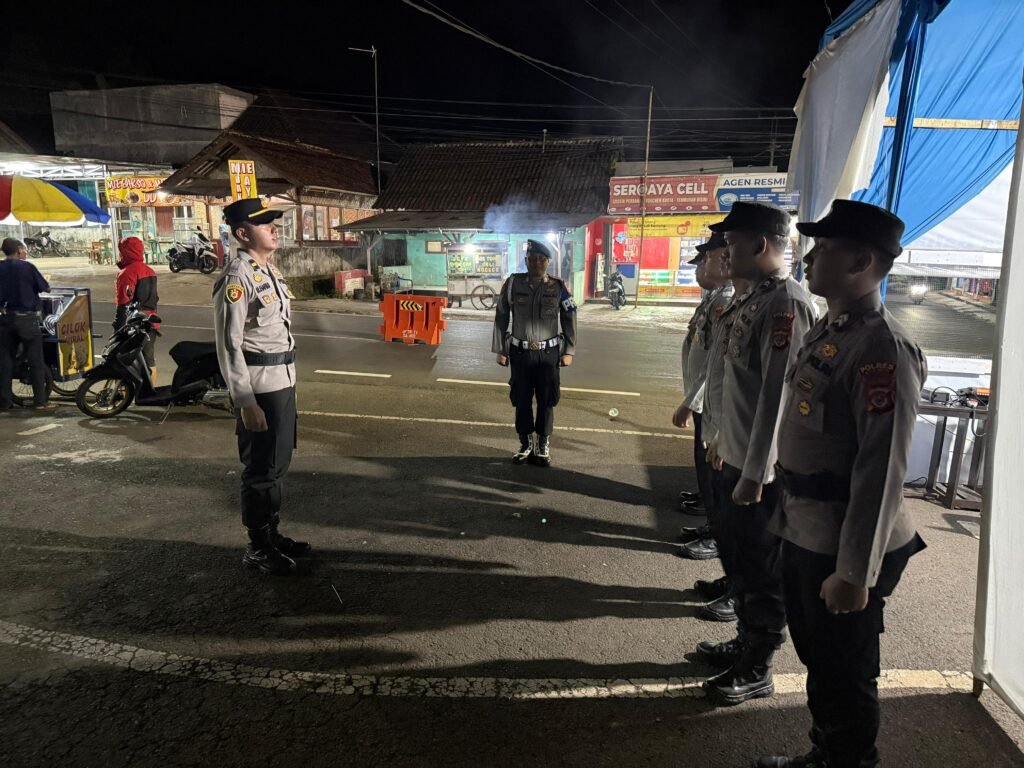 Pos Pam Cimaragas Gelar Apel Malam dan Patroli, Perkuat Pengamanan Ops Ketupat Lodaya 2026