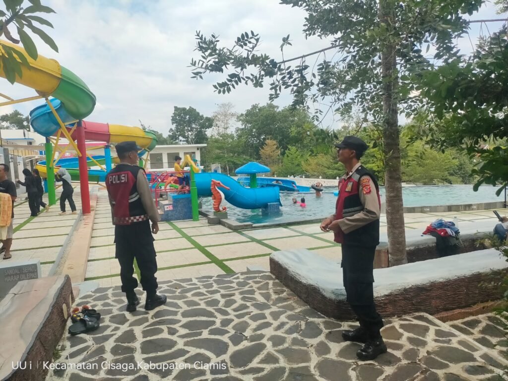 Libur Lebaran 2026, Polsek Cisaga Beri Pengamanan di Area Wisata Waterboom Jinju Asia Park