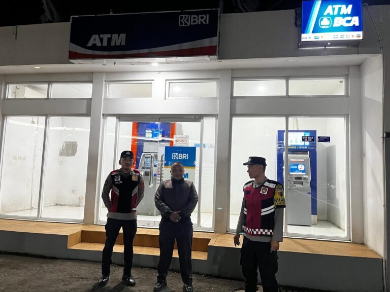 Patroli Blue Light Polsek Cihaurbeuti Perkuat Keamanan Malam Hari, Warga Merasa Lebih Aman