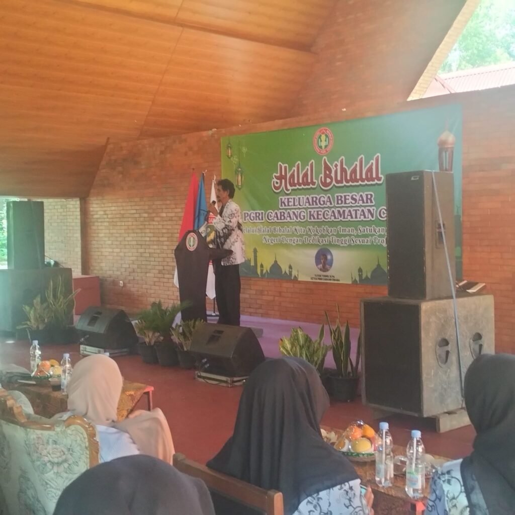 Perkuat Sinergitas, Polsek Cisaga Hadiri Acara Halal Bi Halal PGRI Kecamatan Cisaga