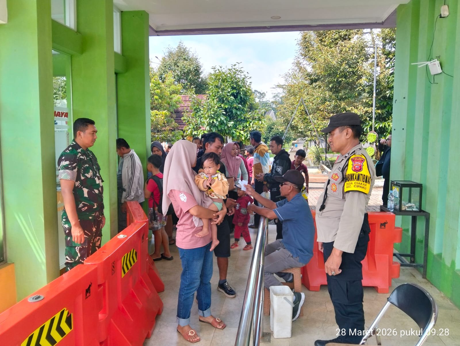 Libur Lebaran dan Anak Sekolah, Polsek Cipaku Pantau Aktivitas di Area Wisata di Kecamatan Cipaku