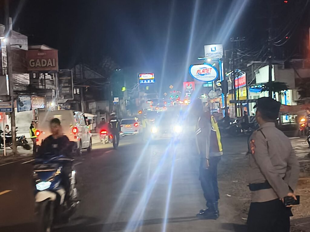 Polres Ciamis Terus Bersiaga Turun ke Jalan Mengatur Lalu Lintas Pasca Ops Ketupat Lodaya 2026