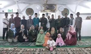 Keluarga Besar DPC & SRIKANDI PPP-AD 0204/DS Tebing Tinggi Road Show Ke-6 Safari Ramadhan Di Mushola “Nurul Huda”