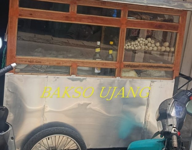 Baru 10 Hari Ujang Buka Warung Mie Bakso di Jalan Margaasih Nanjung, Sudah Ramai Dikunjungi Pembeli