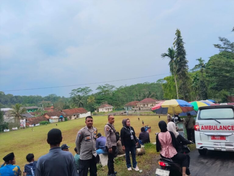 Beri Kenyamanan Warga, Polsek Kawali Siagakan Personel Pam Turnamen Indra Jaya Cup 2026