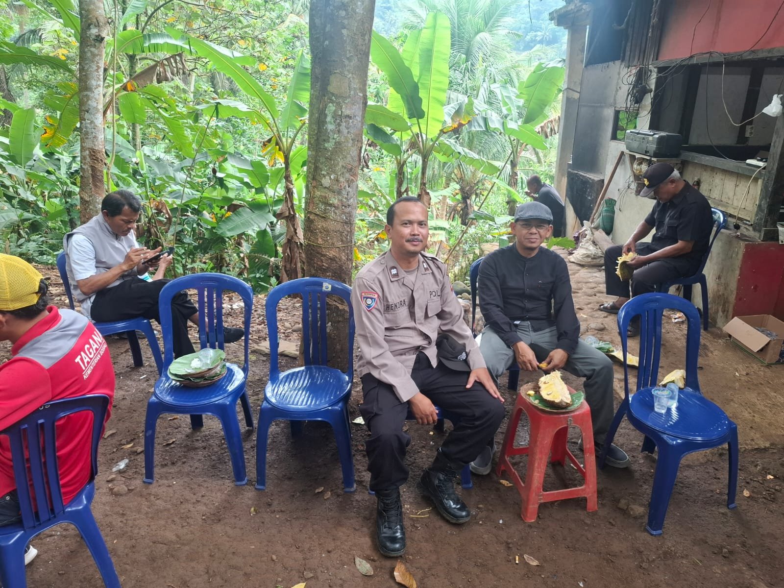 Perkuat Sinergitas, Polsek Cimaragas Masifkan Patroli dan Koorkom Kamtibmas ke Warga Sinarasa