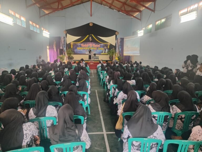 Perkuat Sinergitas, Polsek Cipaku Hadiri Acara Halal Bi Halal PGRI Kecamatan Cipaku