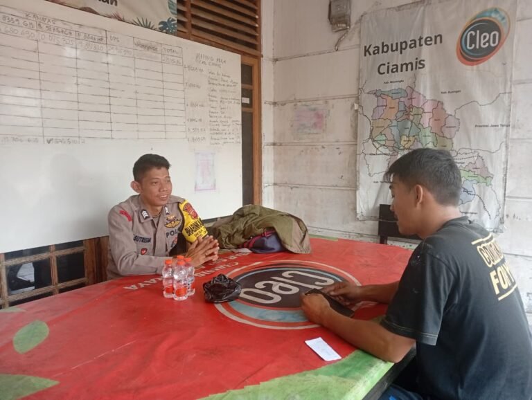 Perkuat Sinergitas, Polsek Cikoneng Koorkom Kamtibmas ke Warga Jalatrang Cimari