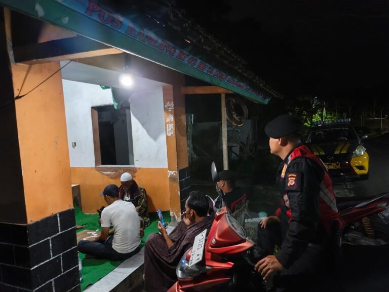 Polres Ciamis Laksanakan Patroli Dialogis, Polri Hadir Jaga Keamanan Lingkungan Masyarakat