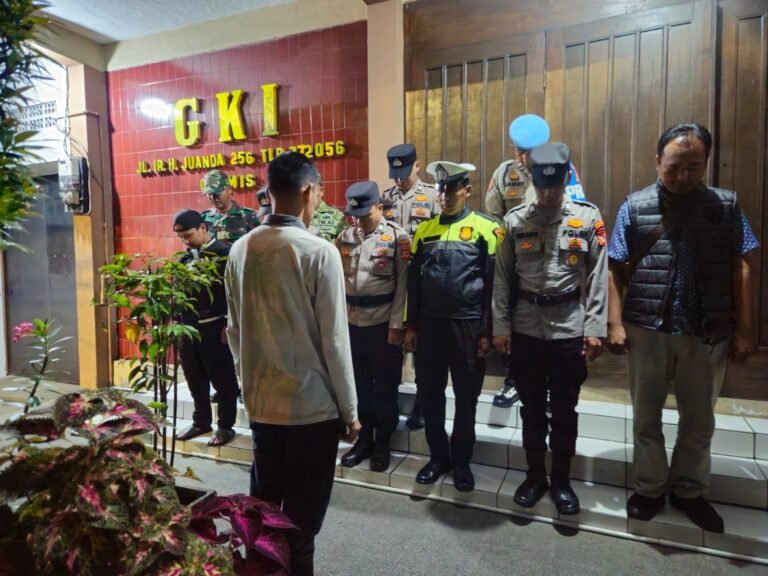 Polres Ciamis Amankan Ibadat Umat Kristiani di GKI, Wujud Kehadiran Polri Jaga Toleransi dan Kamtibmas