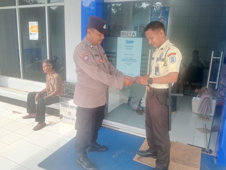 Polsek Sukadana Tingkatkan Pembinaan Satpam, Perkuat Keamanan di Lingkungan Perbankan
