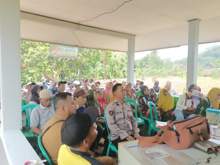 Perkuat Sinergitas, Polsek Cisaga Datangi Poktan Karyasari Koorkom Kamtibmas dan HanPangan