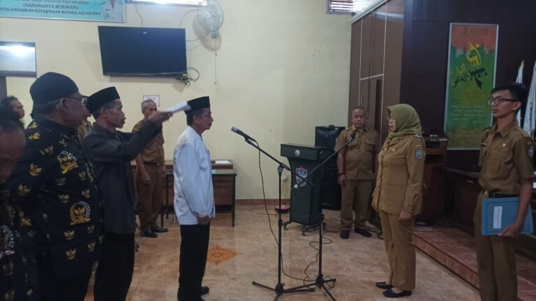Sinergitas Polri-Pemerintah, Polsek Ciamis Hadir dan Amankan Pelantikan PAW BPD Sadananya